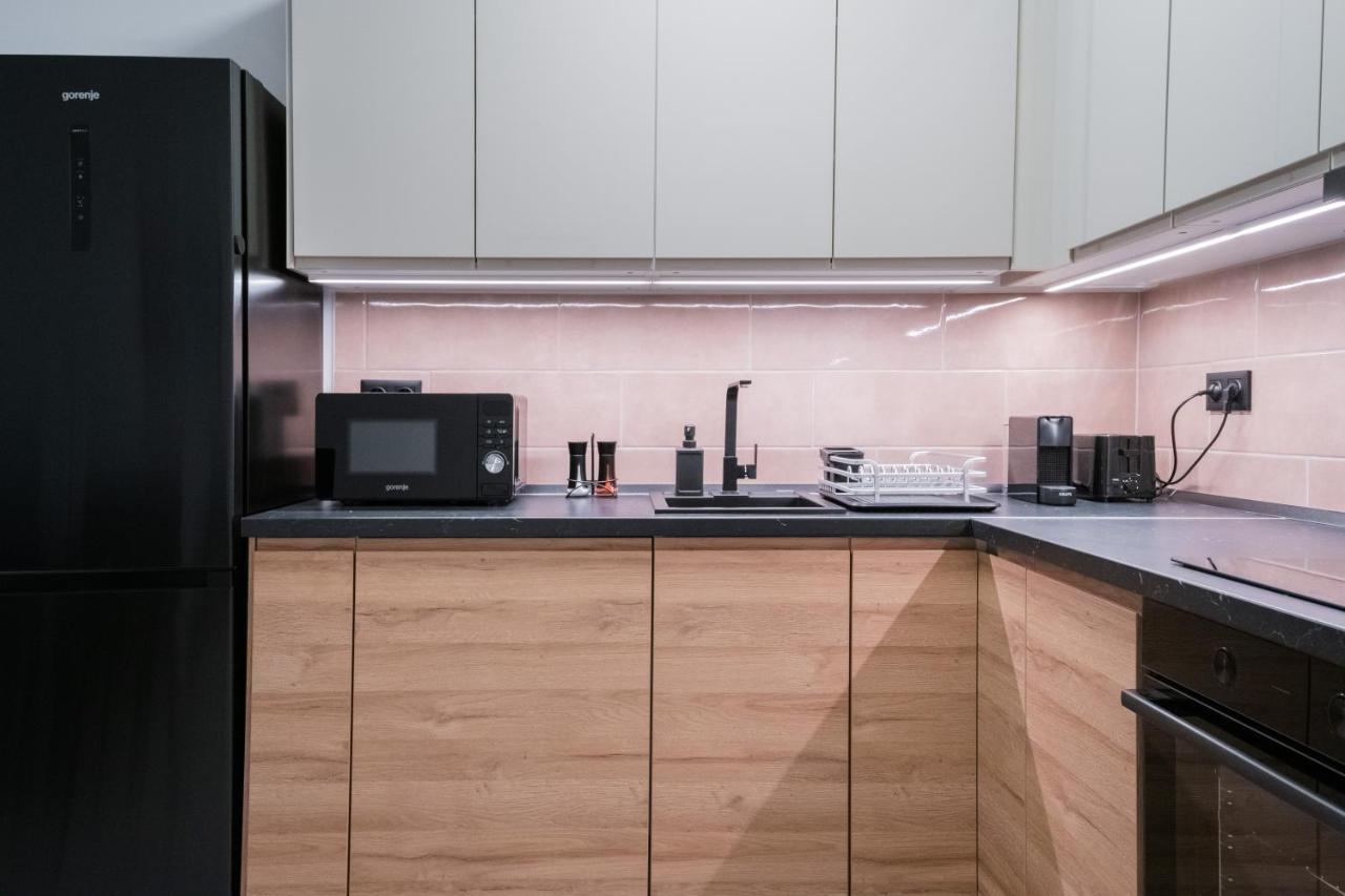 Fox Premium Apartment & Free Private Parking Budapeste Exterior foto
